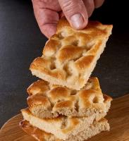 Focaccia genovesa con aceite de oliva